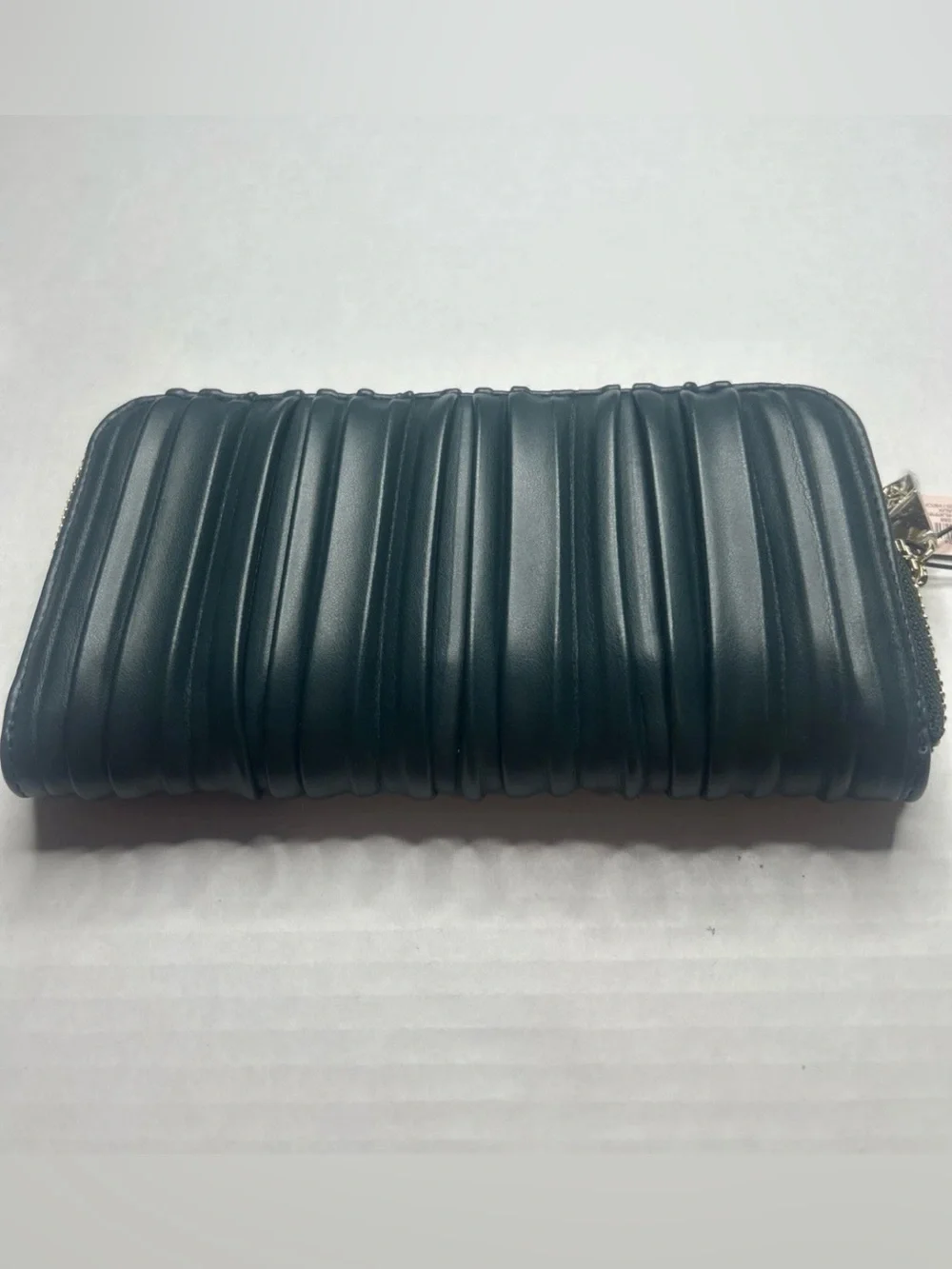 VICTORIAS SECRET STUDDED V QUILT CREDIT CARD HOLDER WALLET GREEN 8" x 4" - Picture 4 of 6